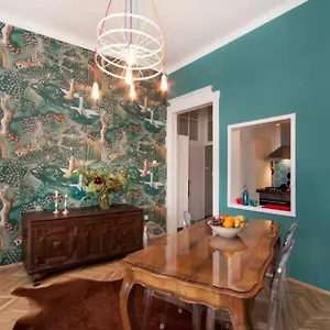 https://elegance-at-the-opera.inbudapesthotels.com