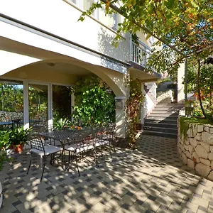 https://apartment-una-seget-vranjica.splithotels.org